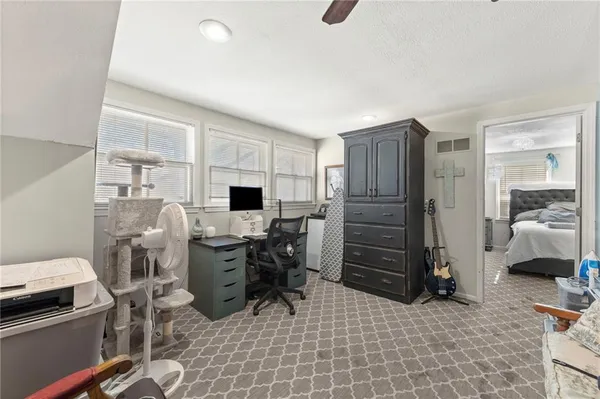 $399,900 | 4070 Southwest Lido Drive, Lee's Summit, MO 64082