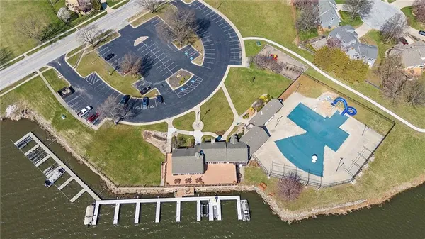 $399,900 | 4070 Southwest Lido Drive, Lee's Summit, MO 64082