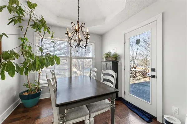 $399,900 | 4070 Southwest Lido Drive, Lee's Summit, MO 64082