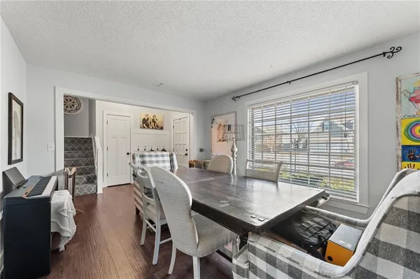 $399,900 | 4070 Southwest Lido Drive, Lee's Summit, MO 64082