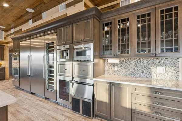 $2,750,000 | 18 Matilda Court, Bayport, NY 11705