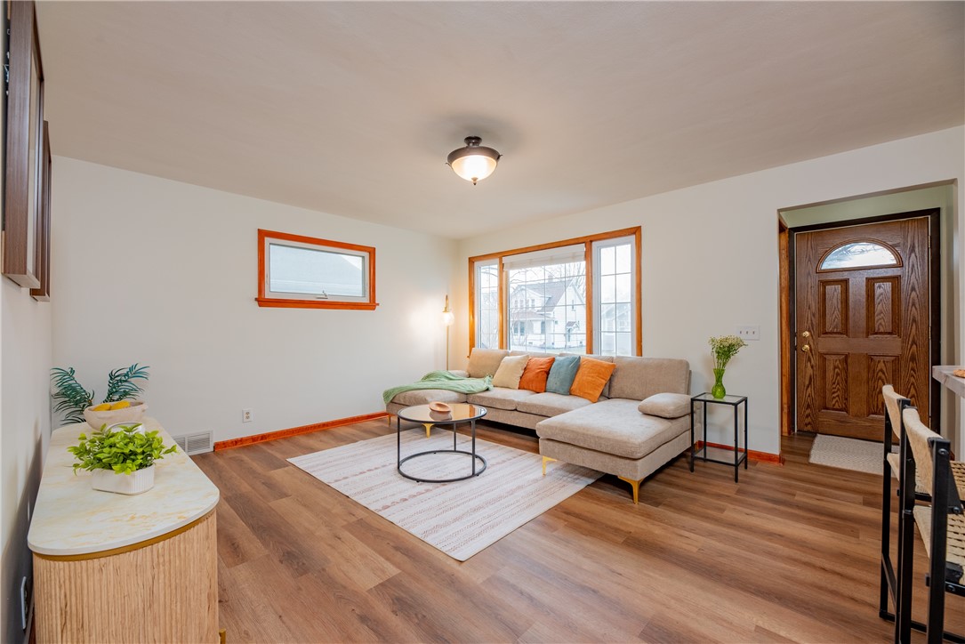 416 West Spruce Street East Rochester, NY 14445 - Photo 7 of 34 Living Room