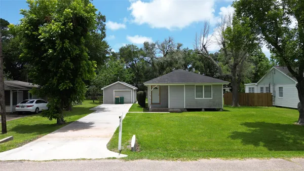$125,000 | 2109 Magnolia Drive, La Marque, TX 77568