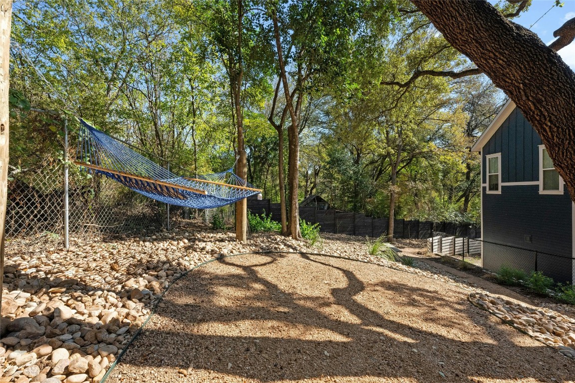 3809 Valley View Road, Unit 19 Austin, TX 78704 - Photo 28 of 30