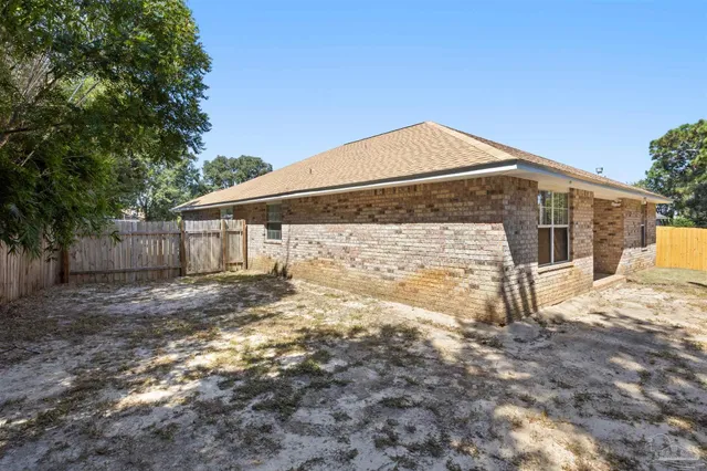 $1,925 | 605 Downhaul Drive, Pensacola, FL 32507