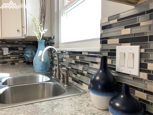 6757 Dale Road Colorado Springs, CO 80915 - Photo 17 of 36