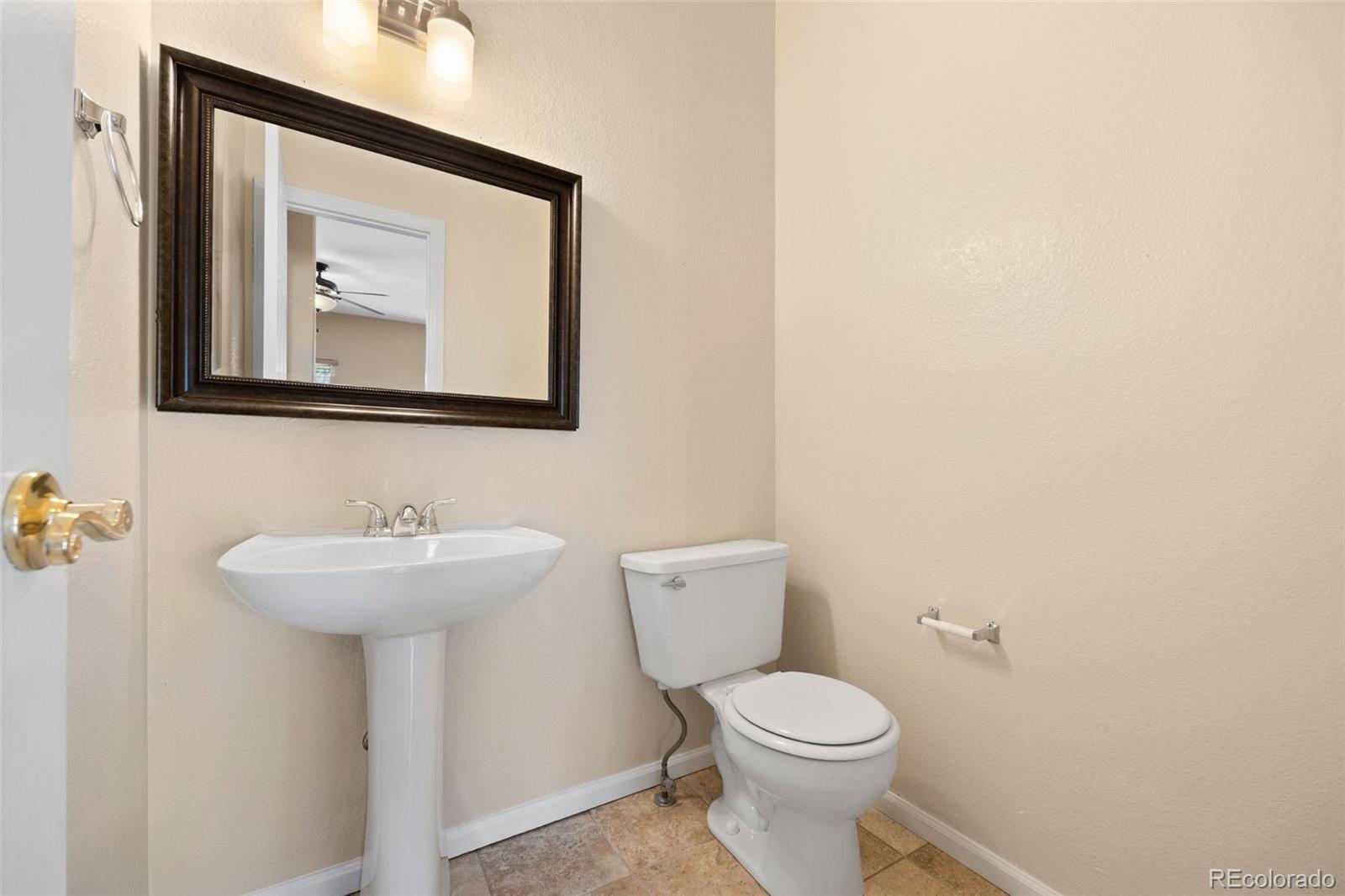 8985 Edgewood Lane Highlands Ranch, CO 80130 - Photo 20 of 45 Gallery Image 20