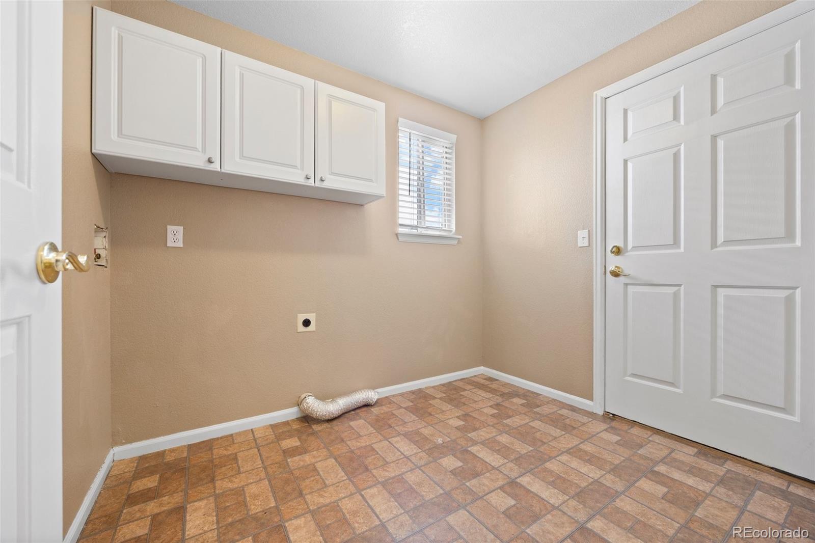 8985 Edgewood Lane Highlands Ranch, CO 80130 - Photo 35 of 45 Gallery Image 35