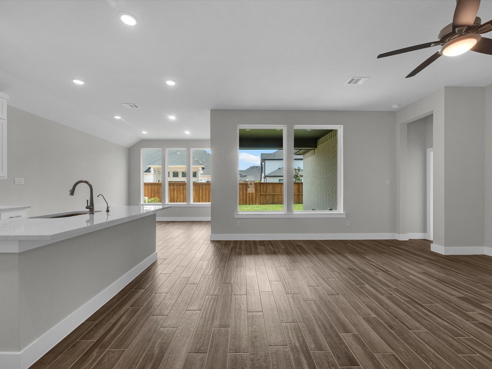 4748 Carson Ridge Drive Spring, TX 77386 - Photo 5 of 25 Gallery Image 5