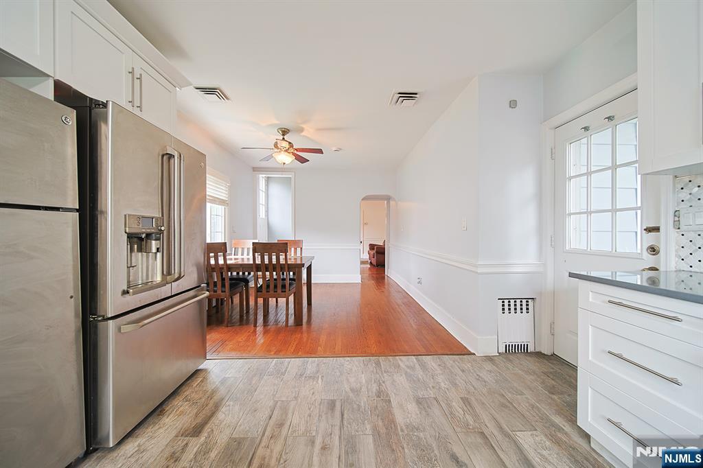 586 Hillside Street Ridgefield, NJ 07657 - Photo 22 of 46