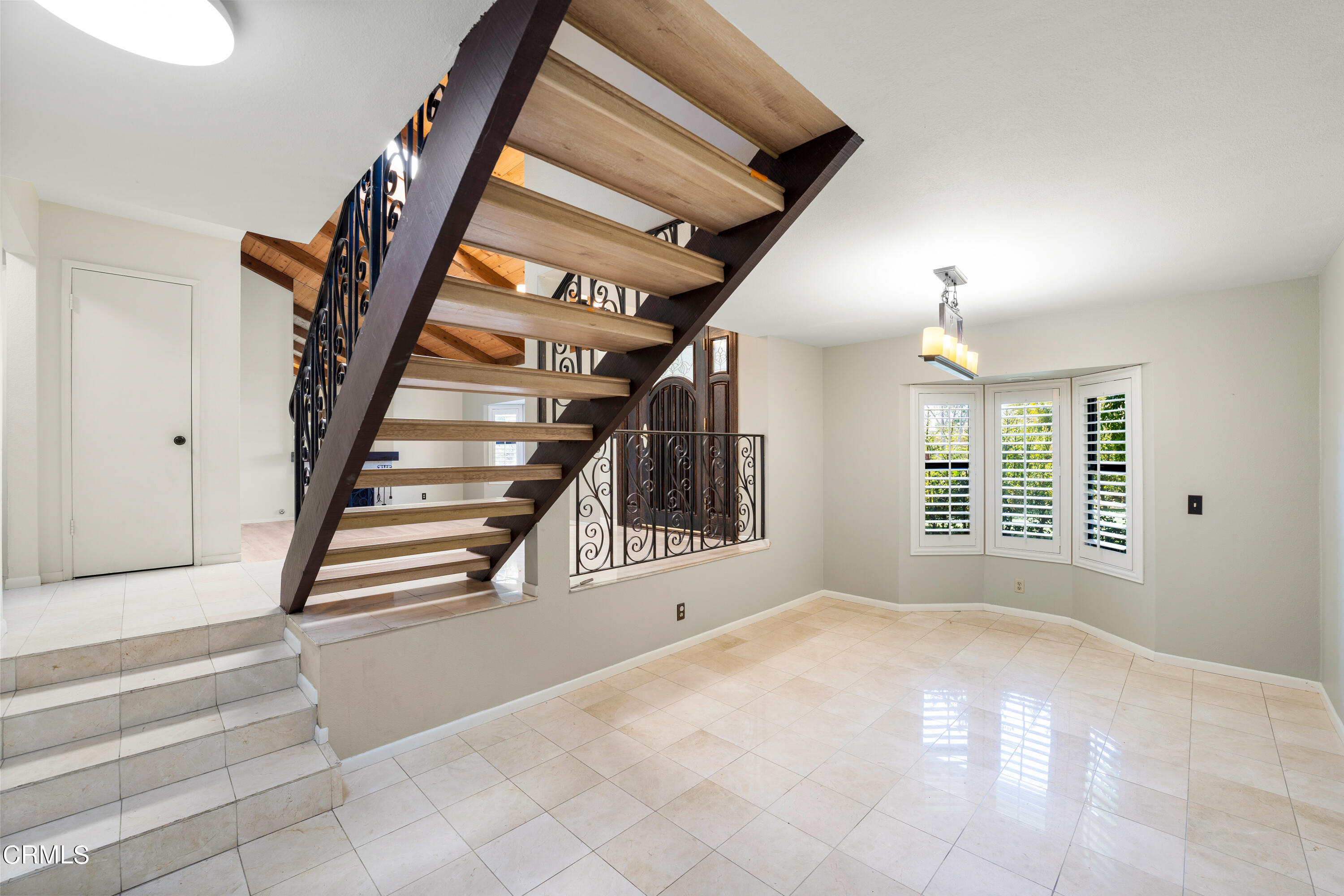 2210 Lyndhurst Avenue Camarillo, CA 93010 - Photo 13 of 37 a view of an entryway with staircase
