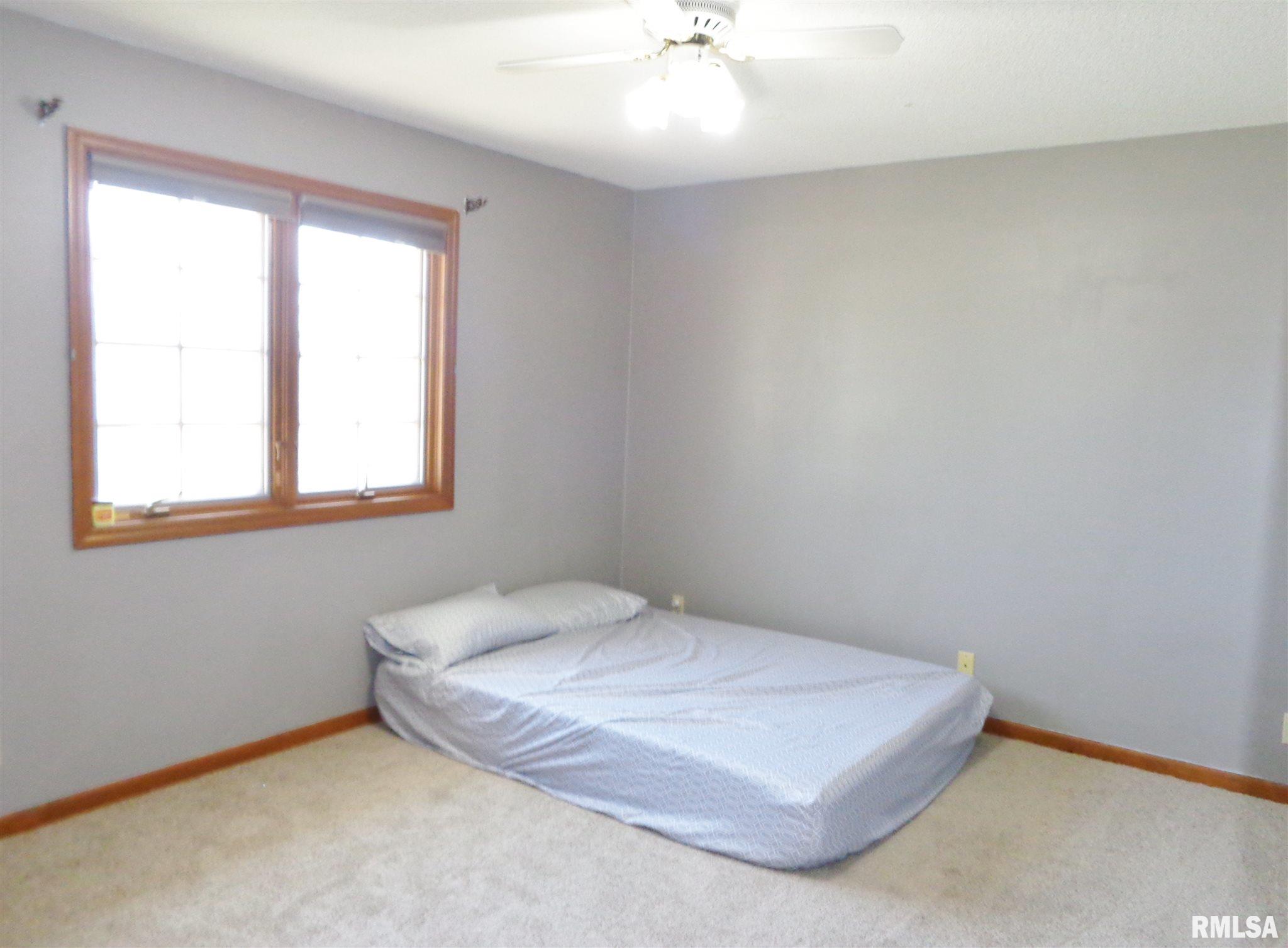 6502 North Camelot Road Peoria, IL 61615 - Photo 39 of 49 Gallery Image 39