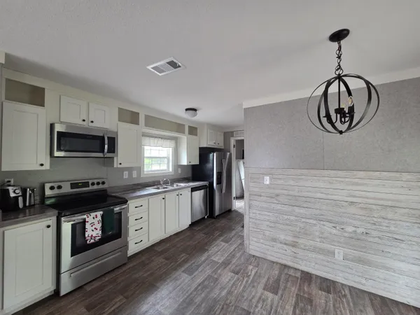 $1,200 | 629 Charles Hendry Road, Perry, FL 32348