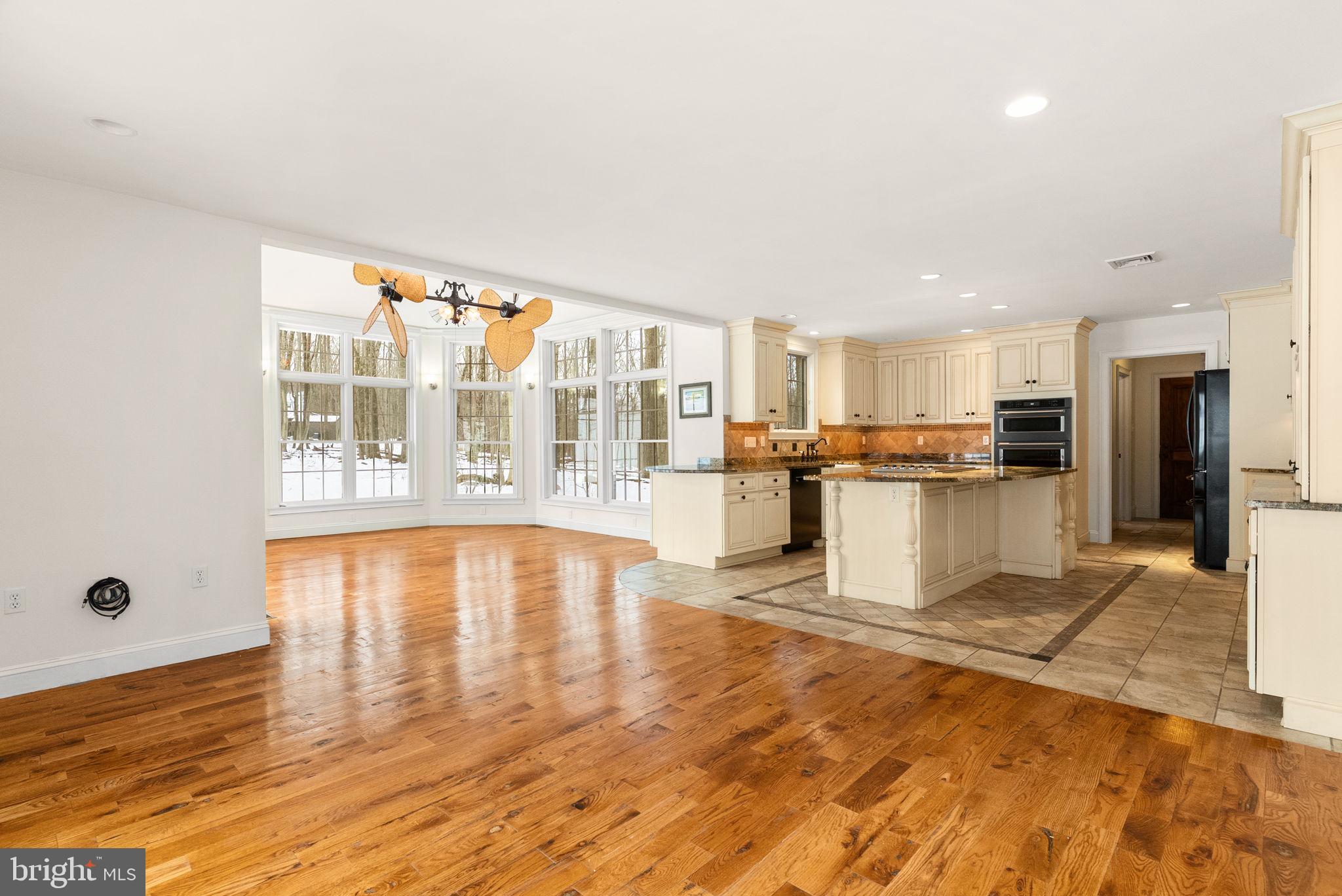 7044 Ely Road New Hope, PA 18938 - Photo 7 of 60