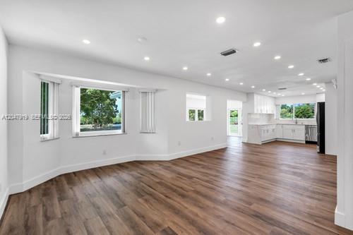 13770 Southwest 192nd Street Miami, FL 33177 - Photo 9 of 27