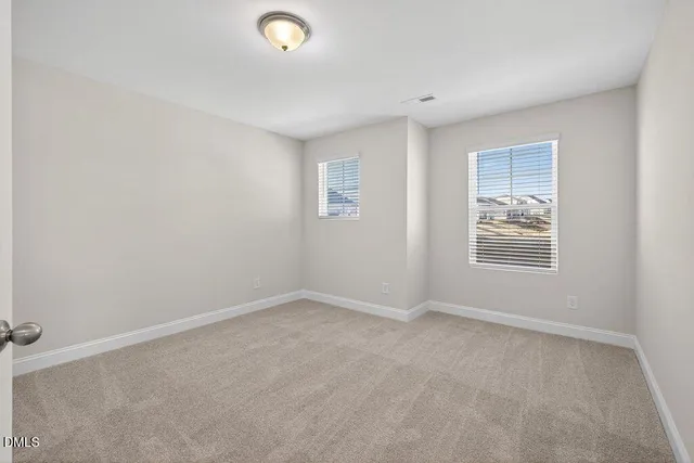 $1,925 | 586 Barrington Row Avenue, Zebulon, NC 27597