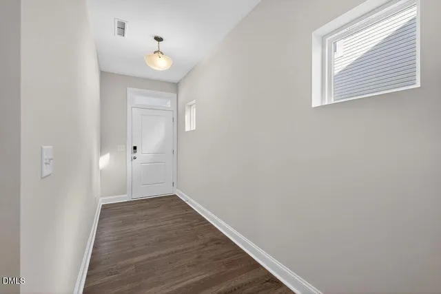 $1,925 | 586 Barrington Row Avenue, Zebulon, NC 27597