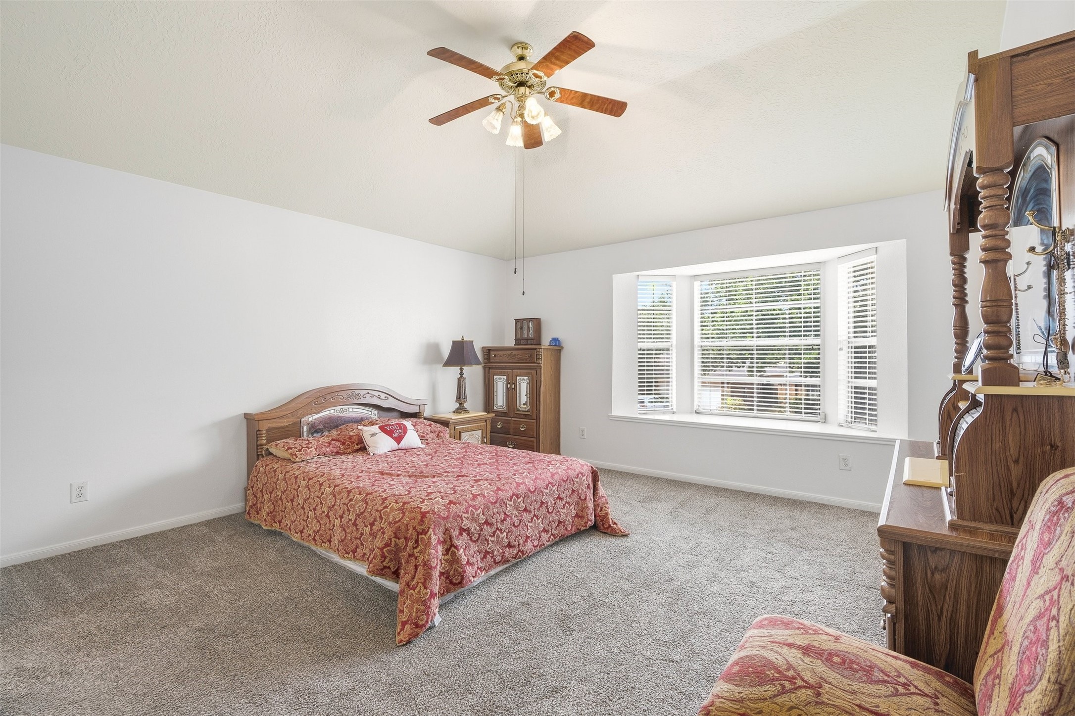 28723 Sedgefield Street Spring, TX 77386 - Photo 10 of 20 a living room with furniture