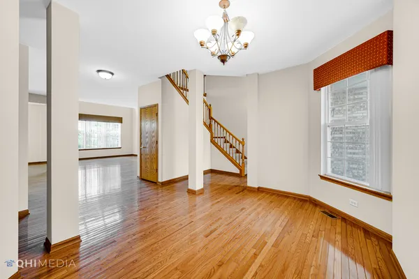 $3,100 | 217 Wimbledon Place, Bloomingdale, IL 60108