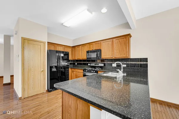 $3,100 | 217 Wimbledon Place, Bloomingdale, IL 60108