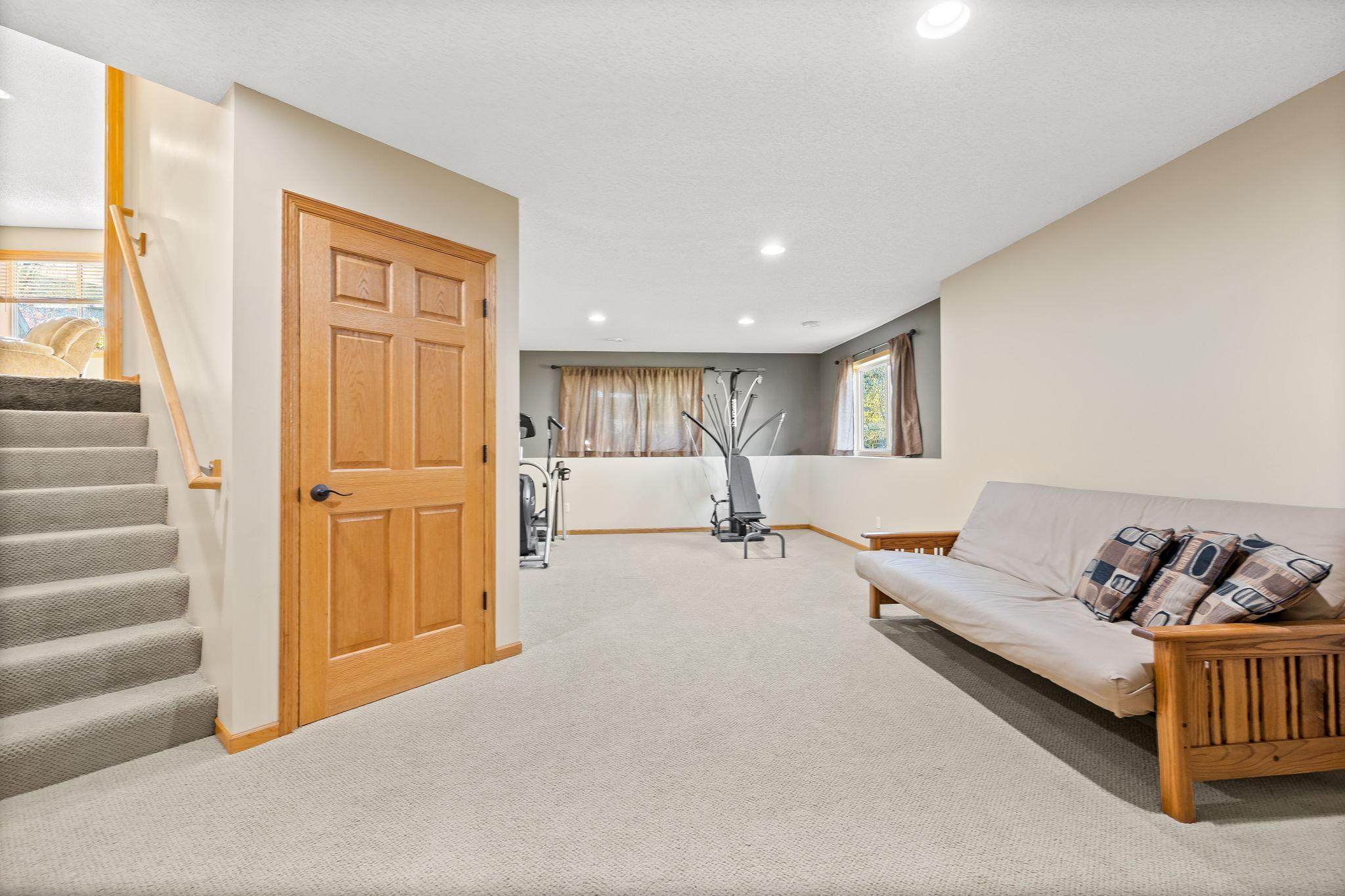 301 3rd Street Southwest Delano, MN 55328 - Photo 23 of 32