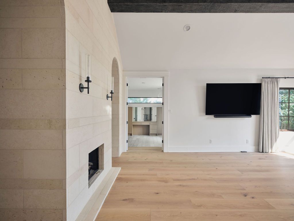 13 Niles Road Austin, TX 78703 - Photo 24 of 40 a view of a livingroom with wooden floor