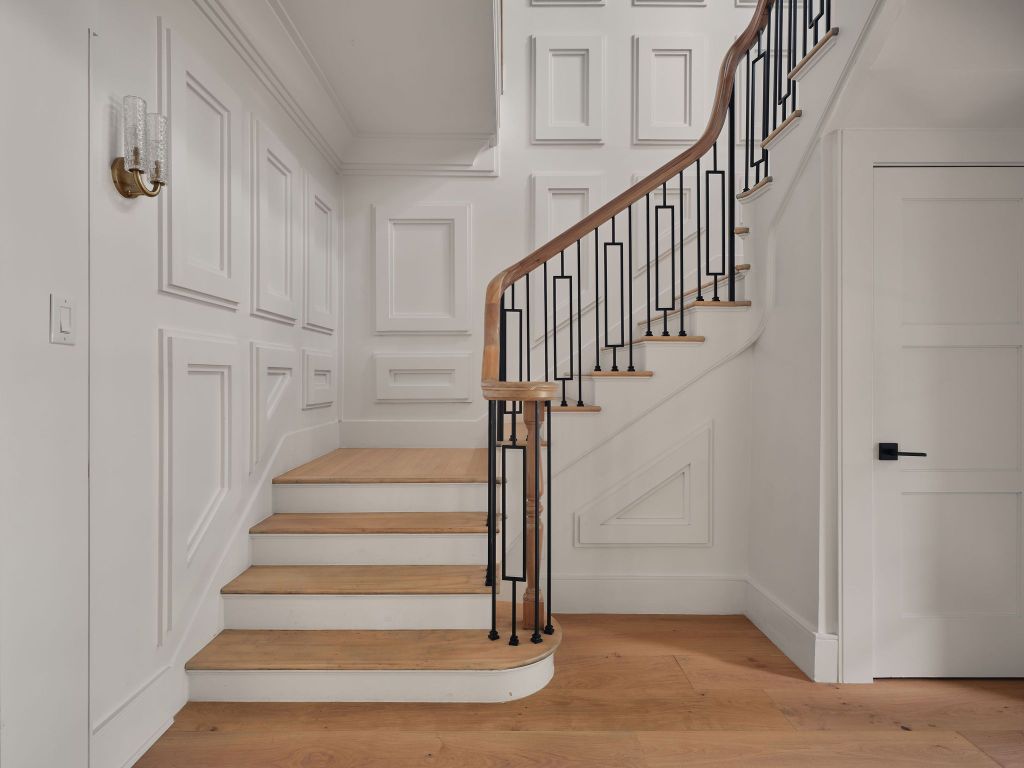 13 Niles Road Austin, TX 78703 - Photo 6 of 40 a view of entryway