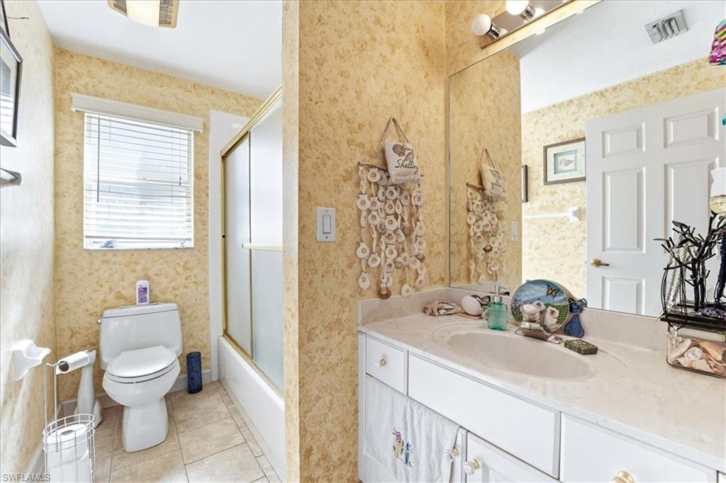 1827 West Crown Pointe Boulevard Naples, FL 34112 - Photo 12 of 16