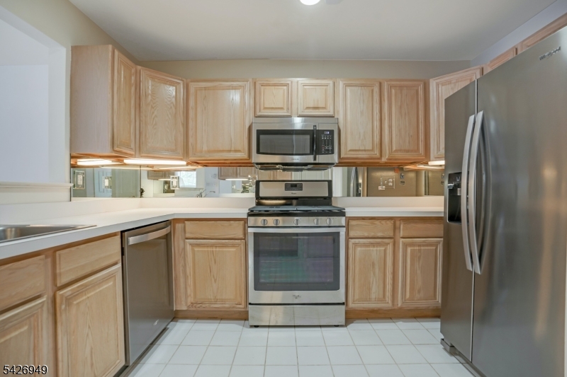 16 Lagoon Way Ledgewood, NJ 07852 - Photo 16 of 37