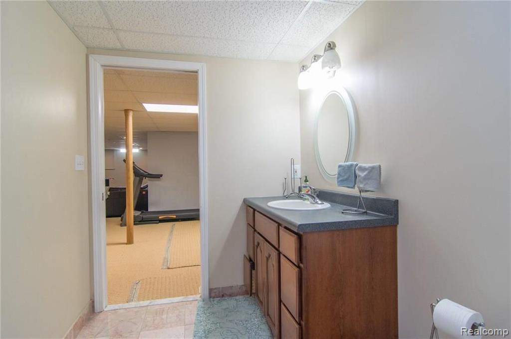 48006 Gladstone Road Canton, MI 48188 - Photo 55 of 66