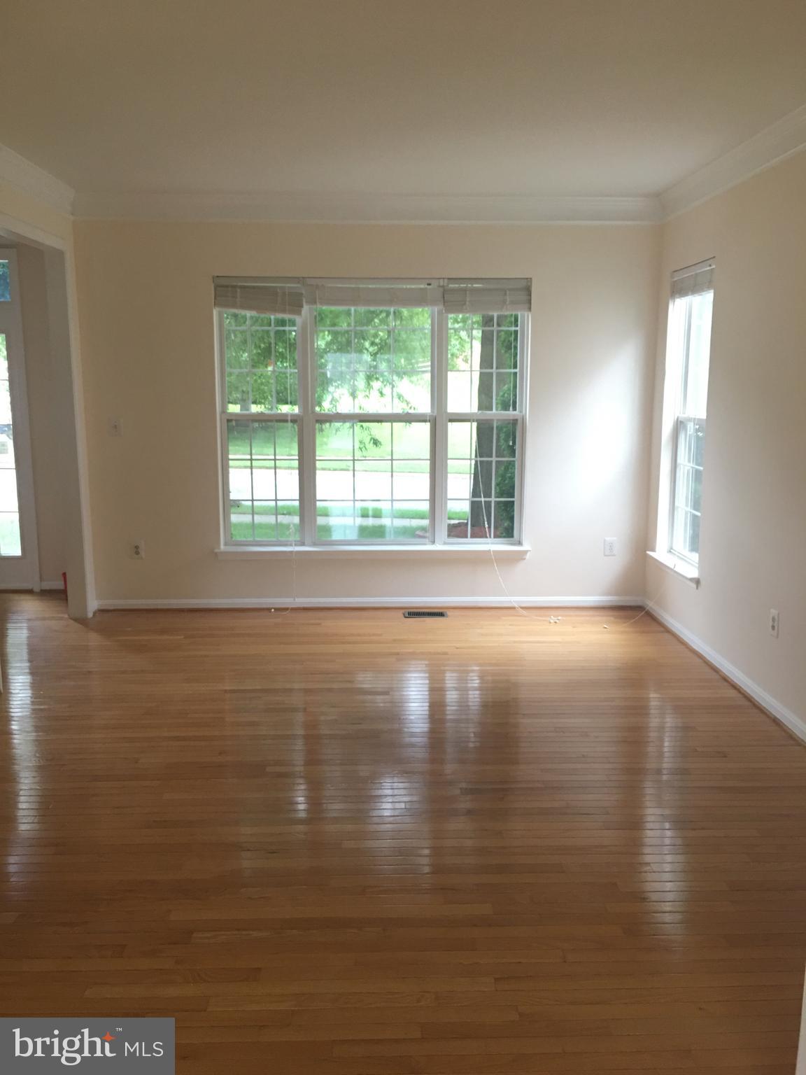 13902 Rockingham Road Germantown, MD 20874 - Photo 3 of 22 Gallery Image 3