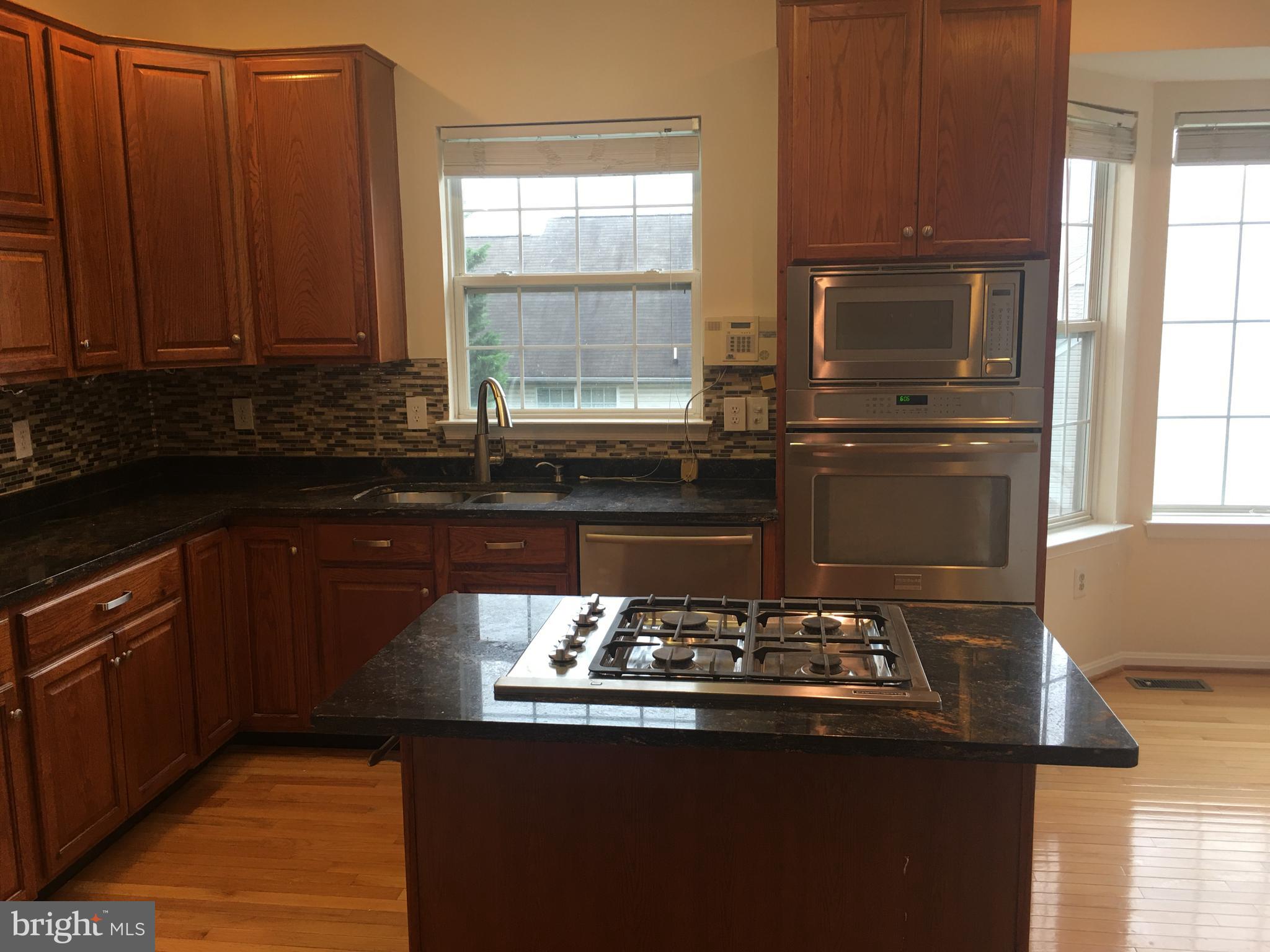 13902 Rockingham Road Germantown, MD 20874 - Photo 7 of 22 Gallery Image 7