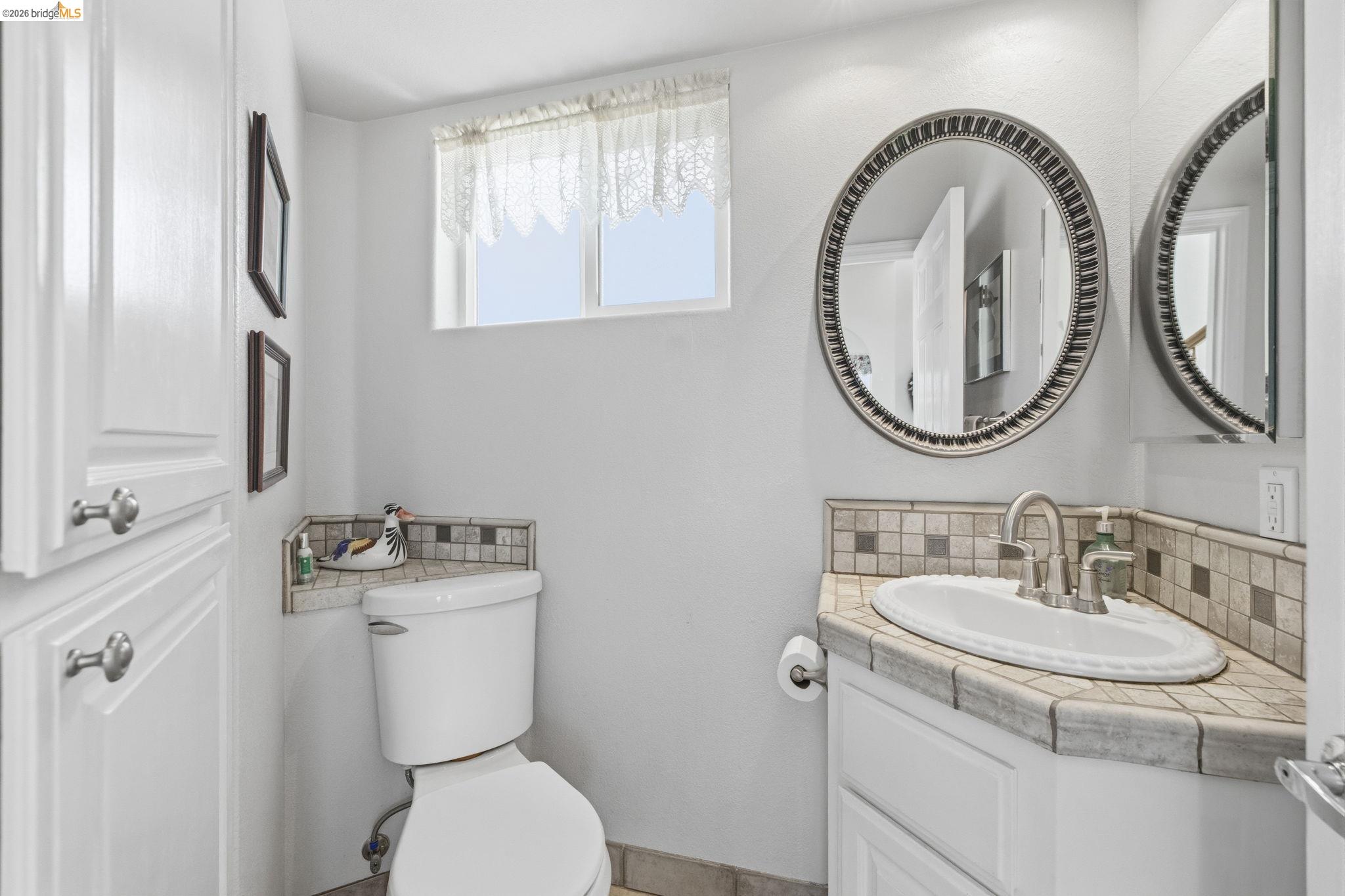 6242 Bluff View Road Copperopolis, CA 95228 - Photo 26 of 59 Downstairs half bath