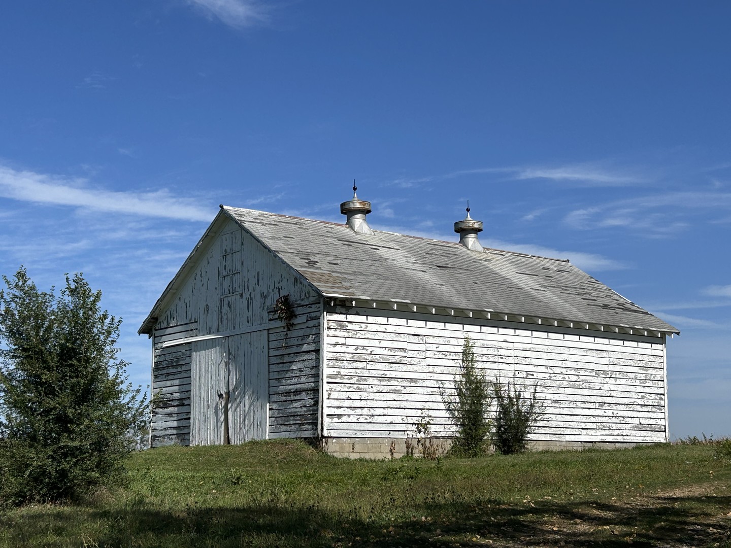 16104 McGuire Road Harvard, IL 60033 - Photo 6 of 17 a view of a house with a yard