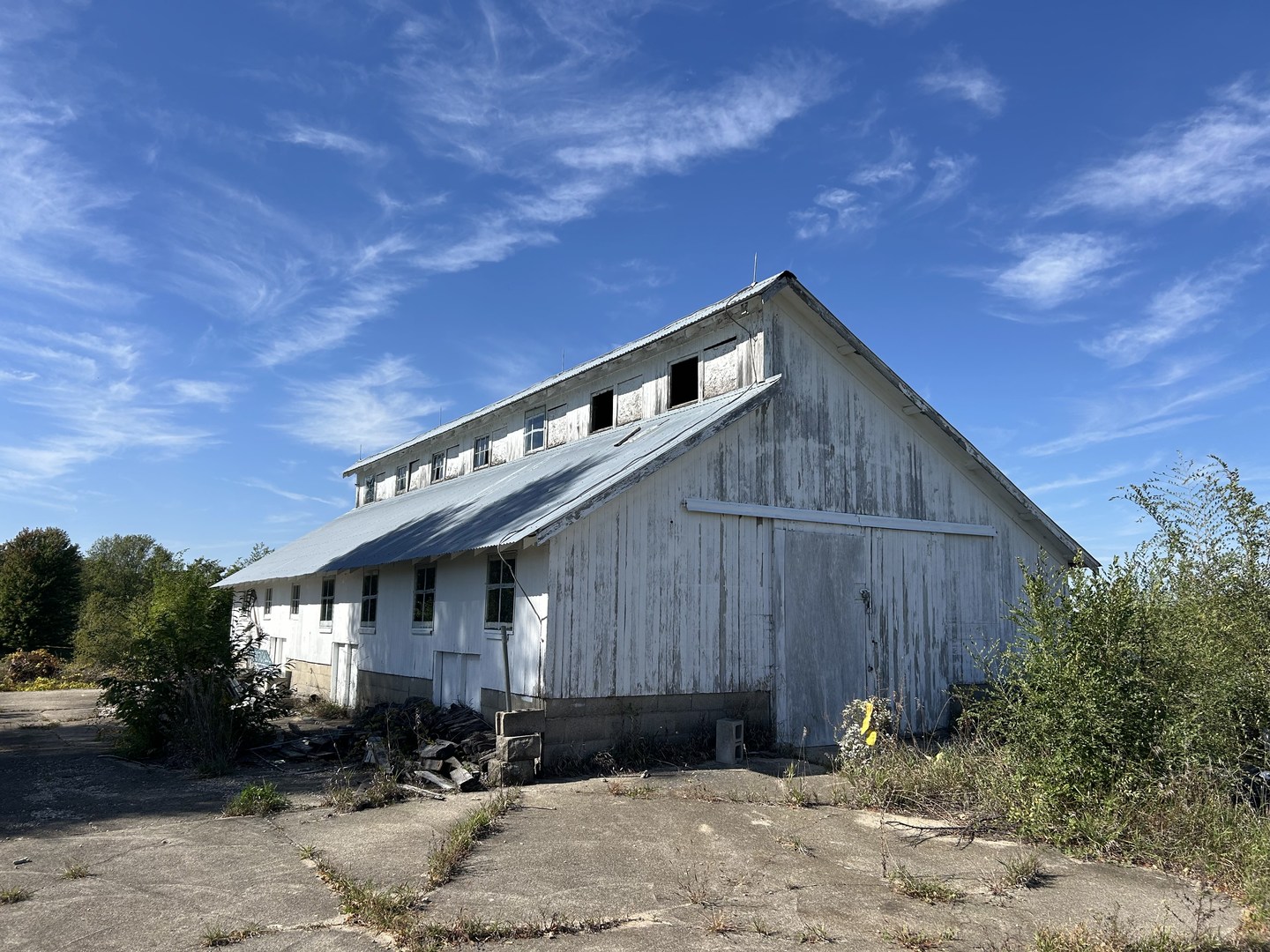 16104 McGuire Road Harvard, IL 60033 - Photo 7 of 17 a front view of a house with a yard