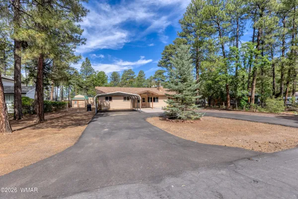 $430,000 | 1064 Moonridge Drive, Lakeside, AZ 85929
