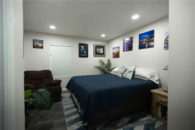 $159,900 | 727 West Hickory Street, Nevada, MO 64772