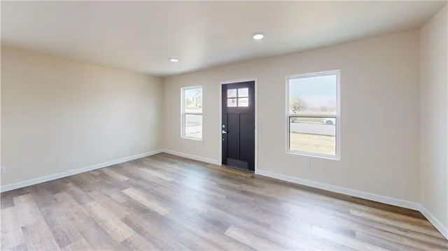 $159,900 | 727 West Hickory Street, Nevada, MO 64772