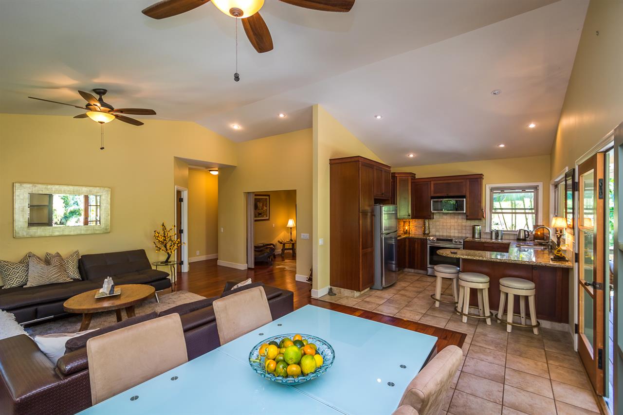 195 Mauu Place Haiku, HI 96708 - Photo 26 of 30 a living room with furniture pool table and window