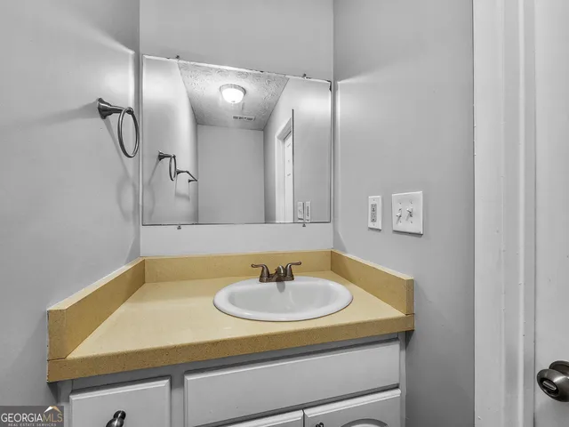 $1,910 | 201 Old Mill Trail Southwest, Conyers, GA 30094