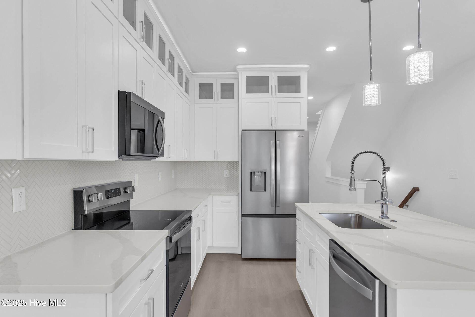 1416 Snapper Lane, Unit 1 Carolina Beach, NC 28428 - Photo 5 of 46 9_500 n carolina ave 00006