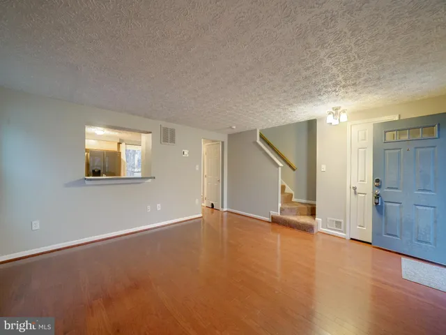 $2,500 | 9414 Chippenham Drive, Laurel, MD 20723