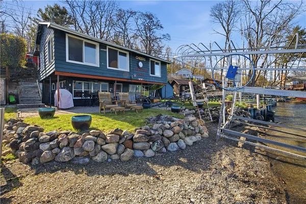 $325,000 | 15636 West Lake Road, Pulteney, NY 14418