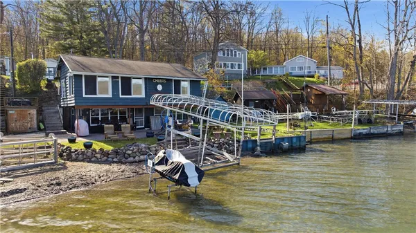 $325,000 | 15636 West Lake Road, Pulteney, NY 14418