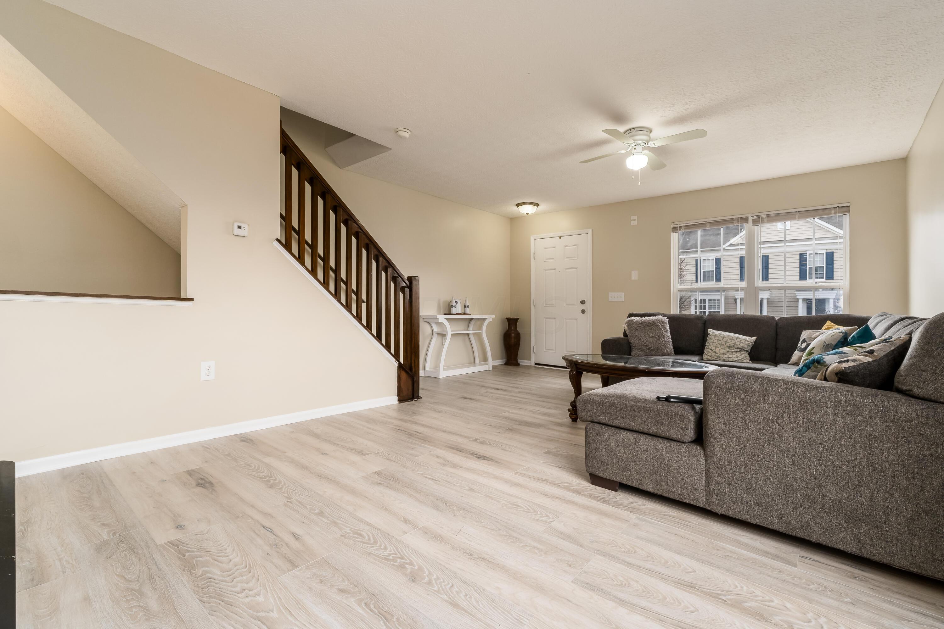 6286 Needletail Road, Unit 286286 Columbus, OH 43230 - Photo 11 of 33 S_-_6286_Needletrail_Rd_-_013