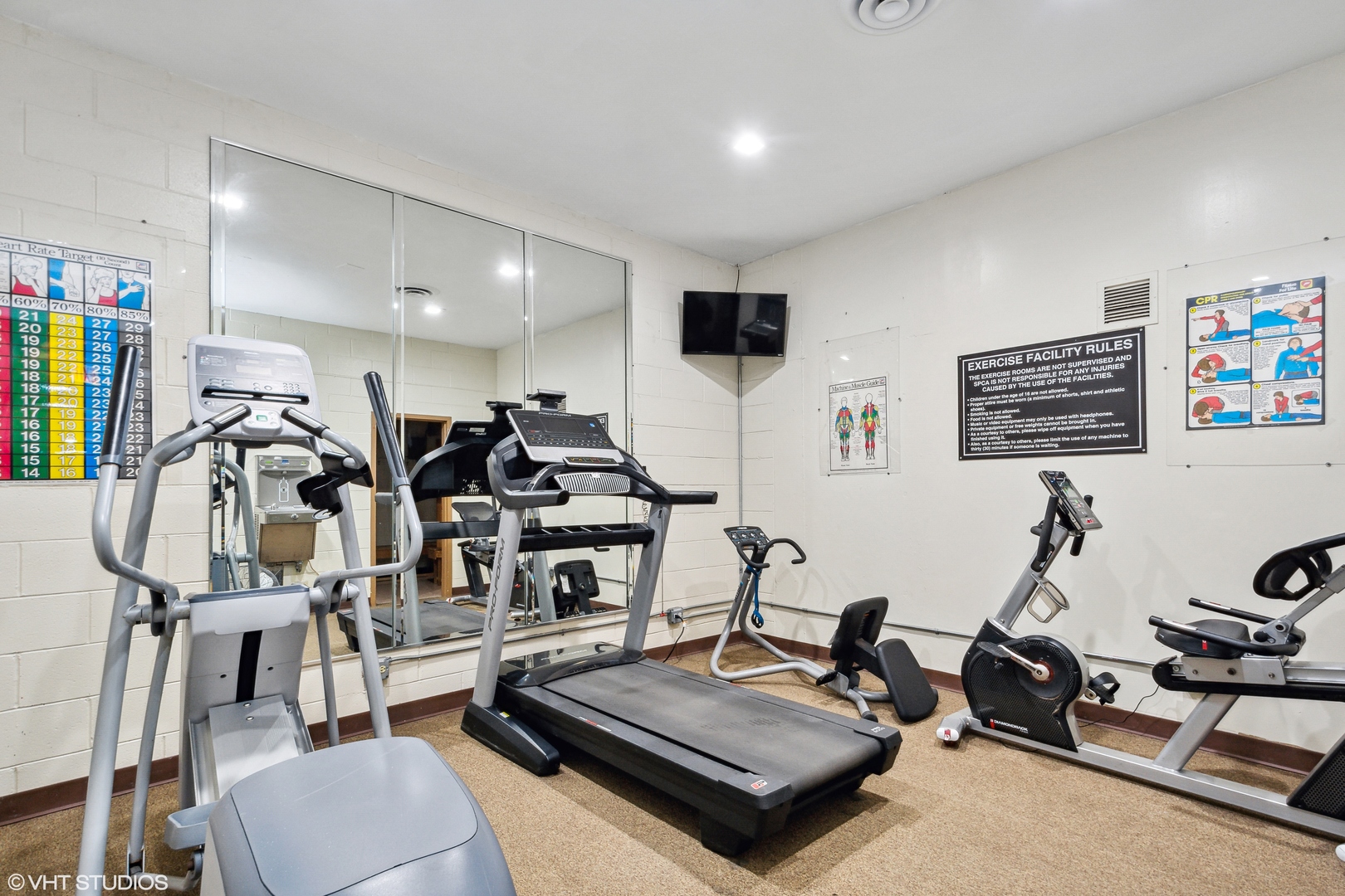 6325 North Sheridan Road, Unit 1901 Chicago, IL 60660 - Photo 18 of 20