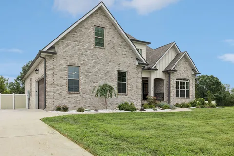 $759,900 | 126 Tom Walker Drive, Beechgrove, TN 37018