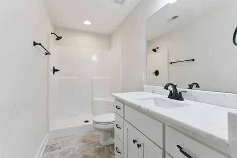 $759,900 | 126 Tom Walker Drive, Beechgrove, TN 37018