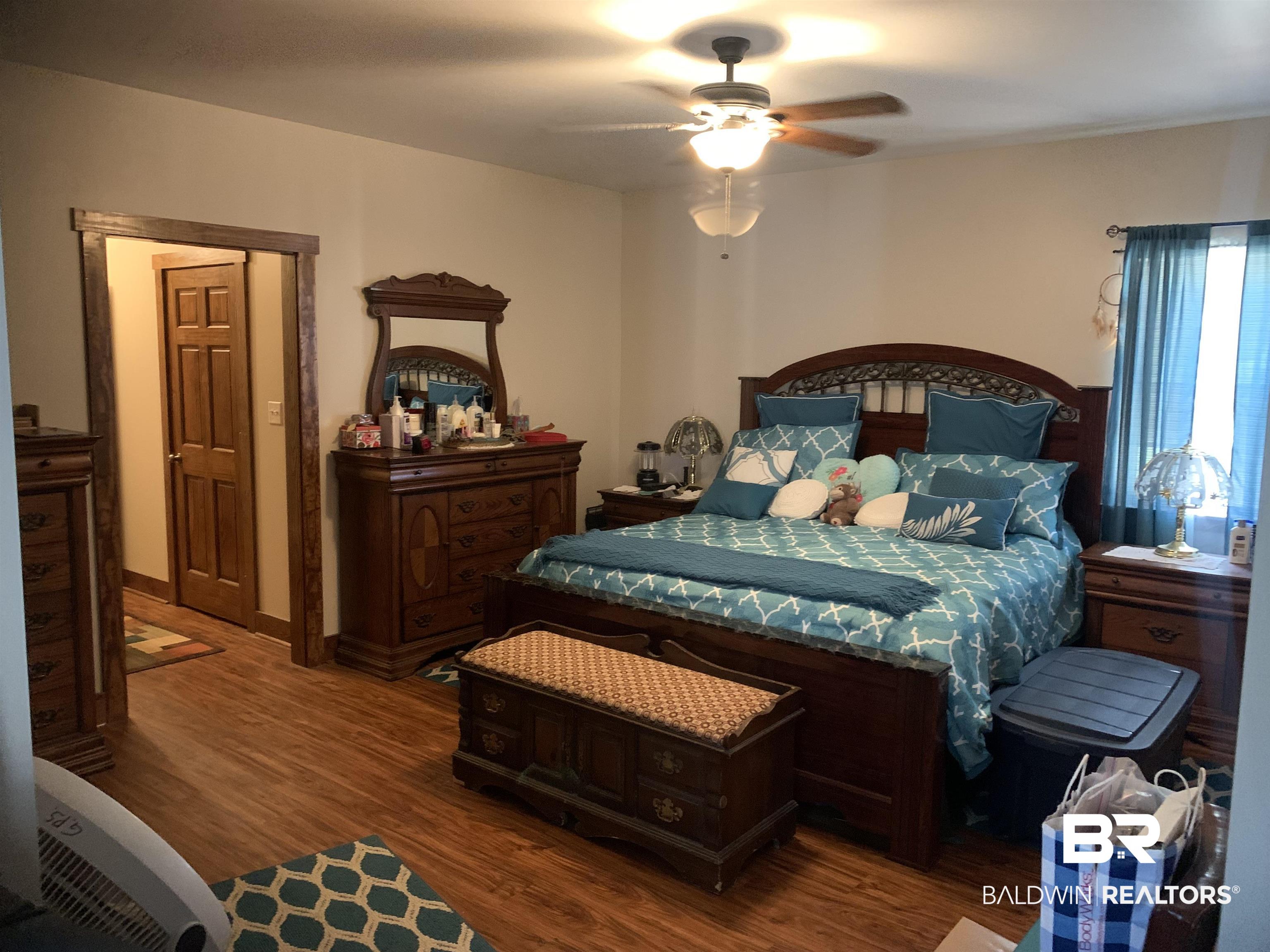33220 Collier Road Lillian, AL 36549 - Photo 22 of 37 Large bedroom
