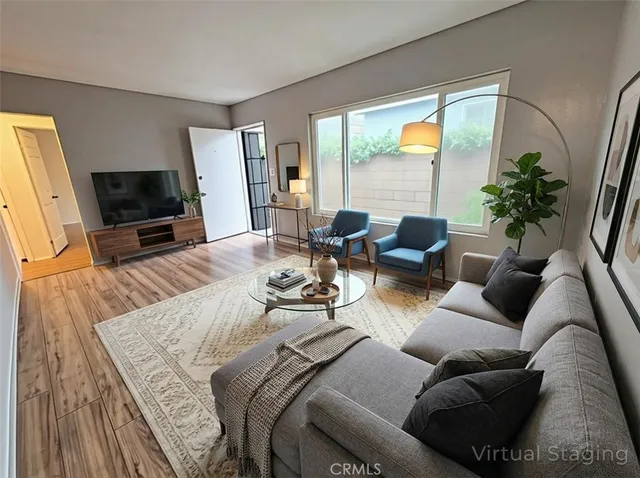 $2,450 | 3048 East 64th Street, Long Beach, CA 90805